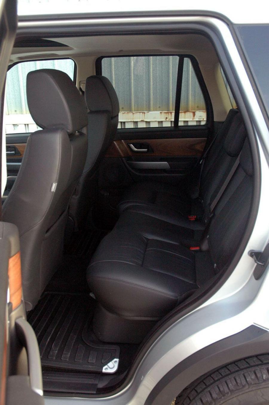  Land Rover Range Rover Sport 2008 года  (фото 24 из 37)
